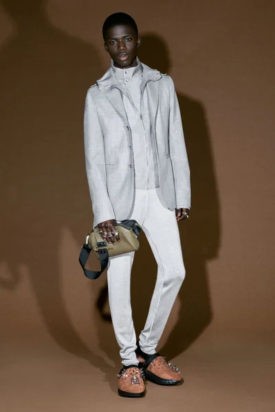 Look 14